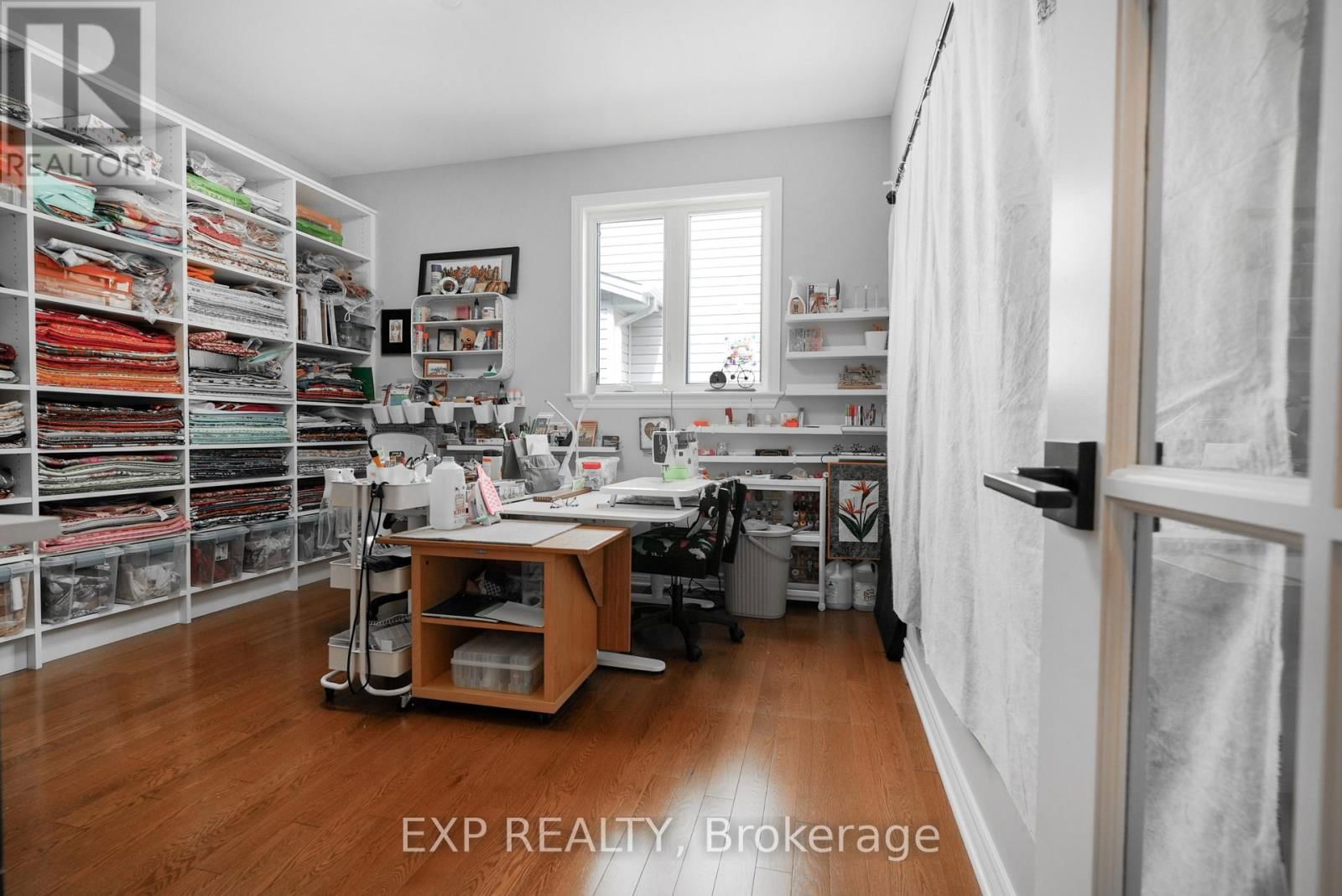 585 VIVERA PLACE Image 10