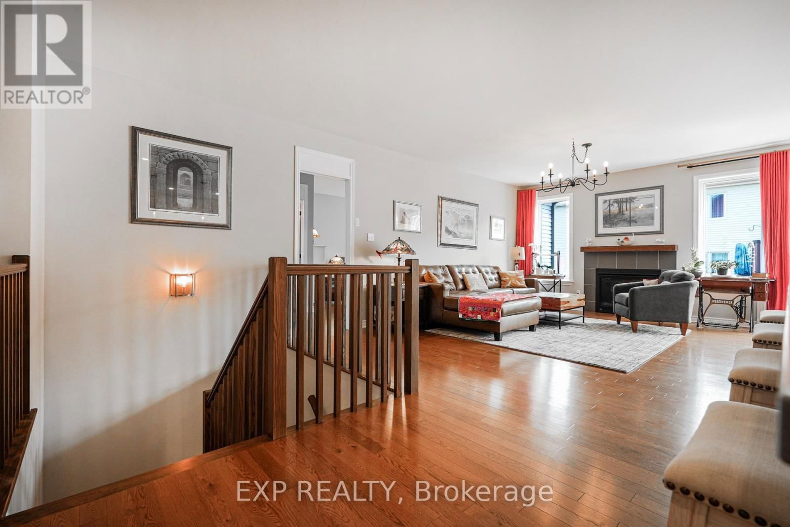 585 VIVERA PLACE Image 12