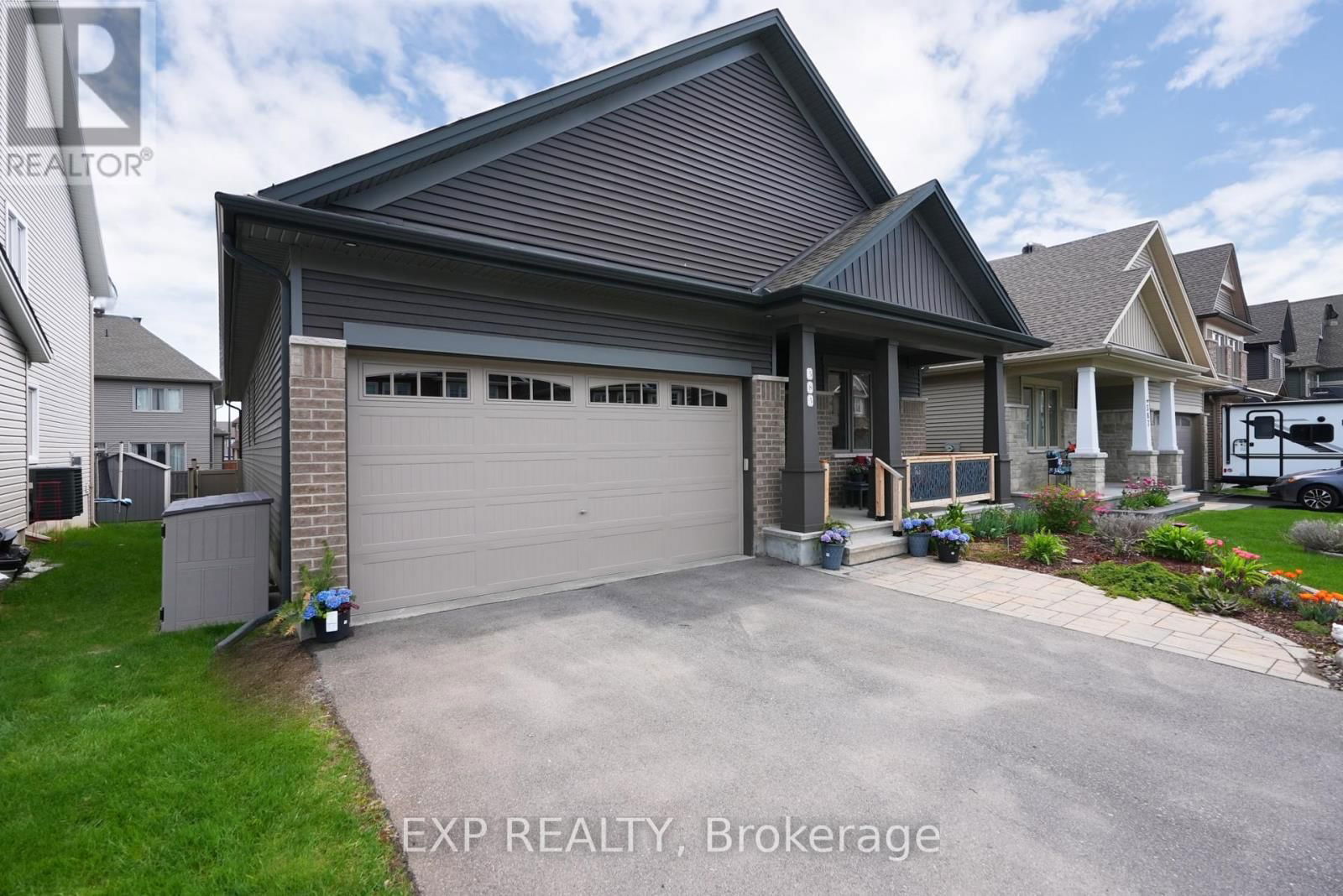 585 VIVERA PLACE Image 2