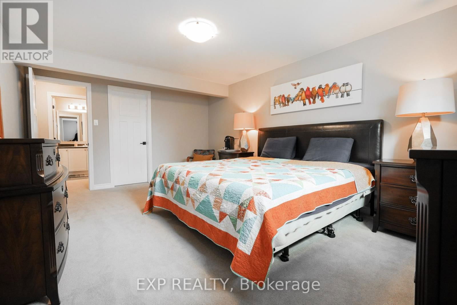 585 VIVERA PLACE Image 33