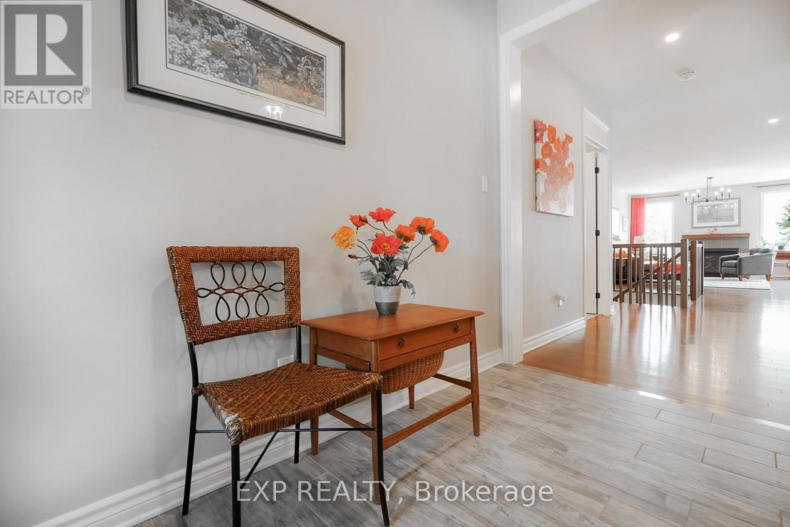 585 VIVERA PLACE Image 7