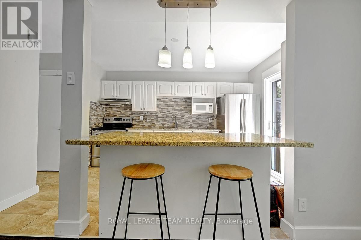 1128 TRENT STREET Image 9