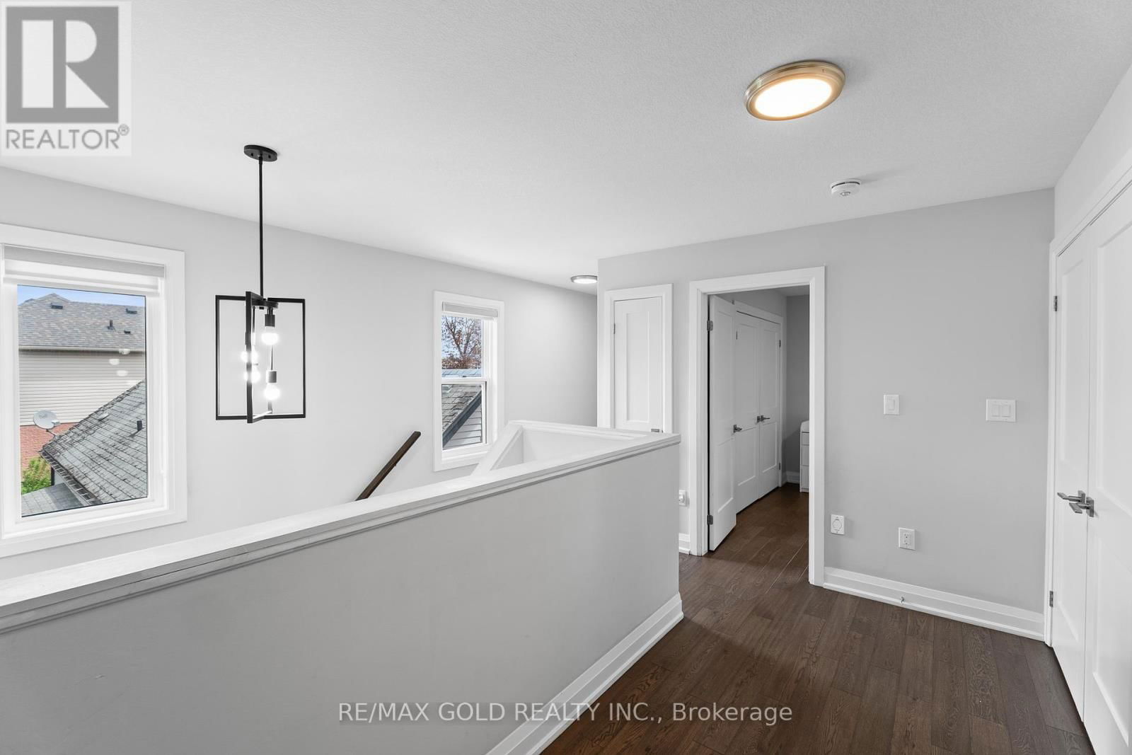 42 FIFTH AVENUE Image 20
