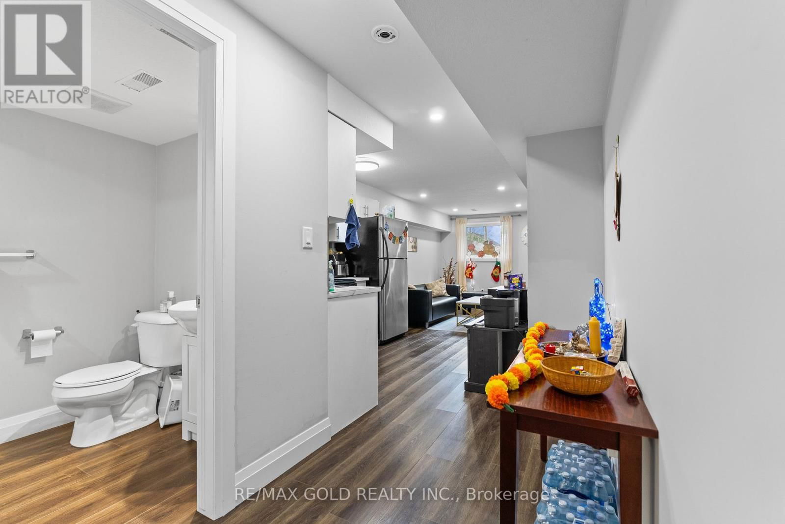 42 FIFTH AVENUE Image 34