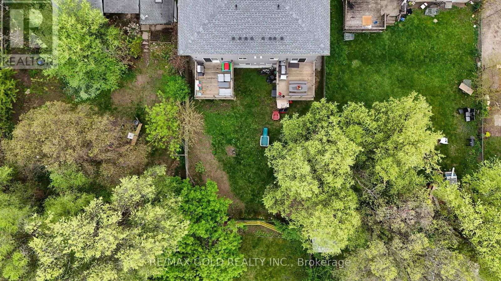 42 FIFTH AVENUE Image 44