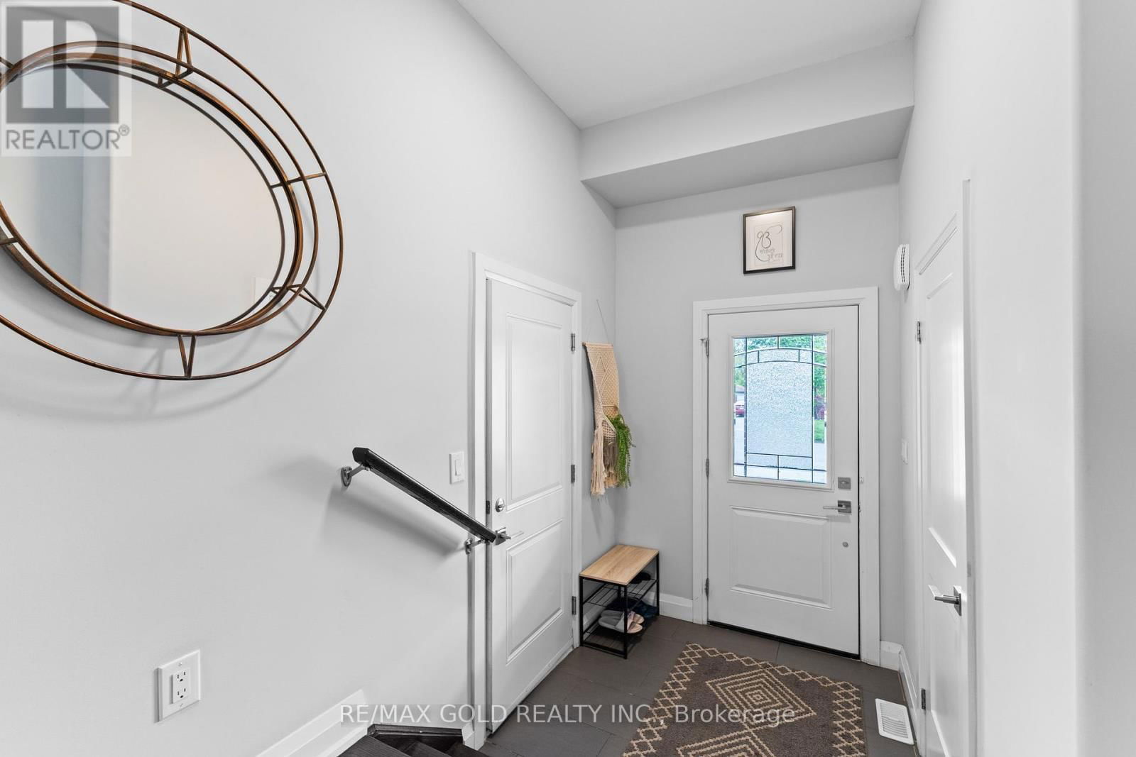 42 FIFTH AVENUE Image 6