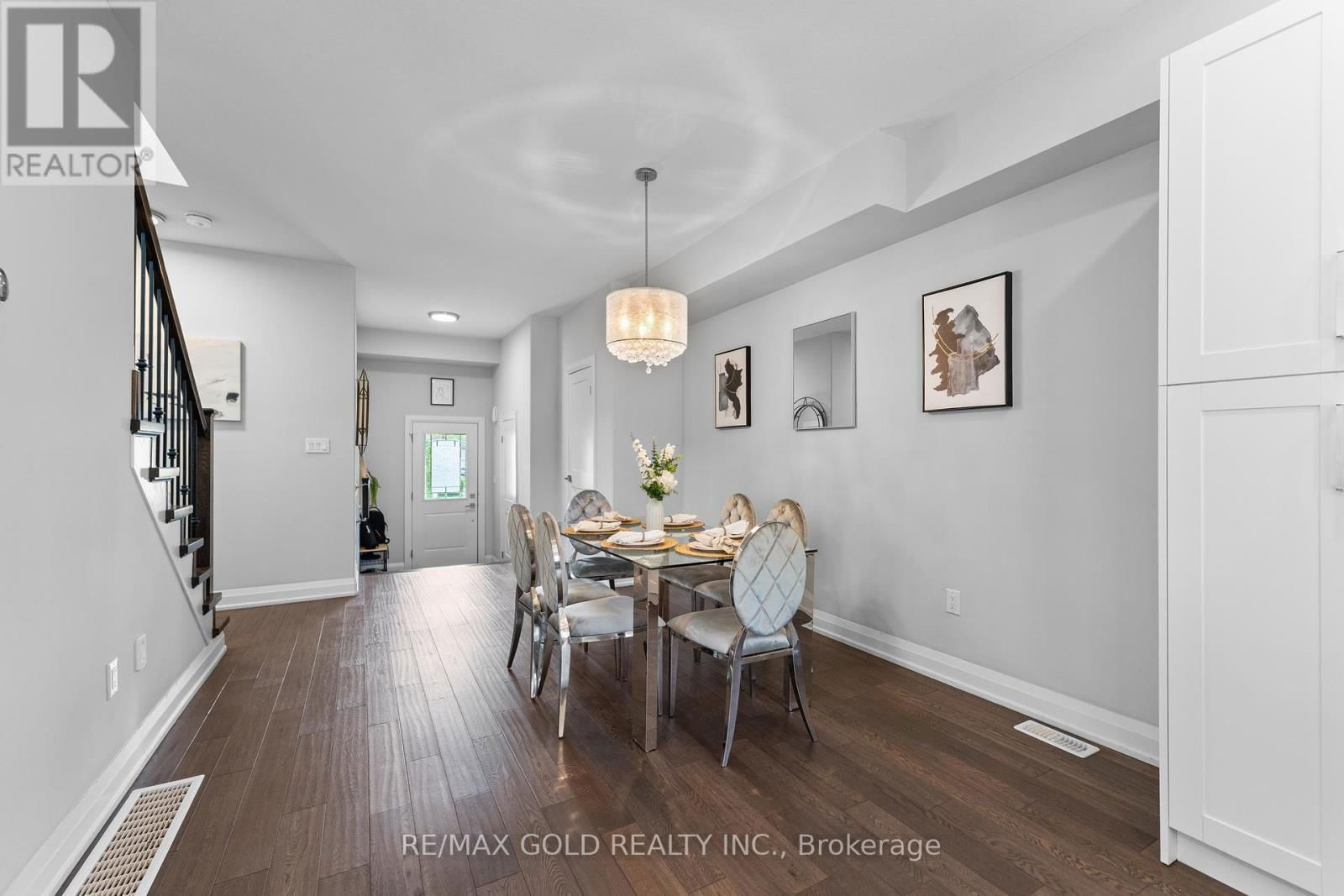 42 FIFTH AVENUE Image 9