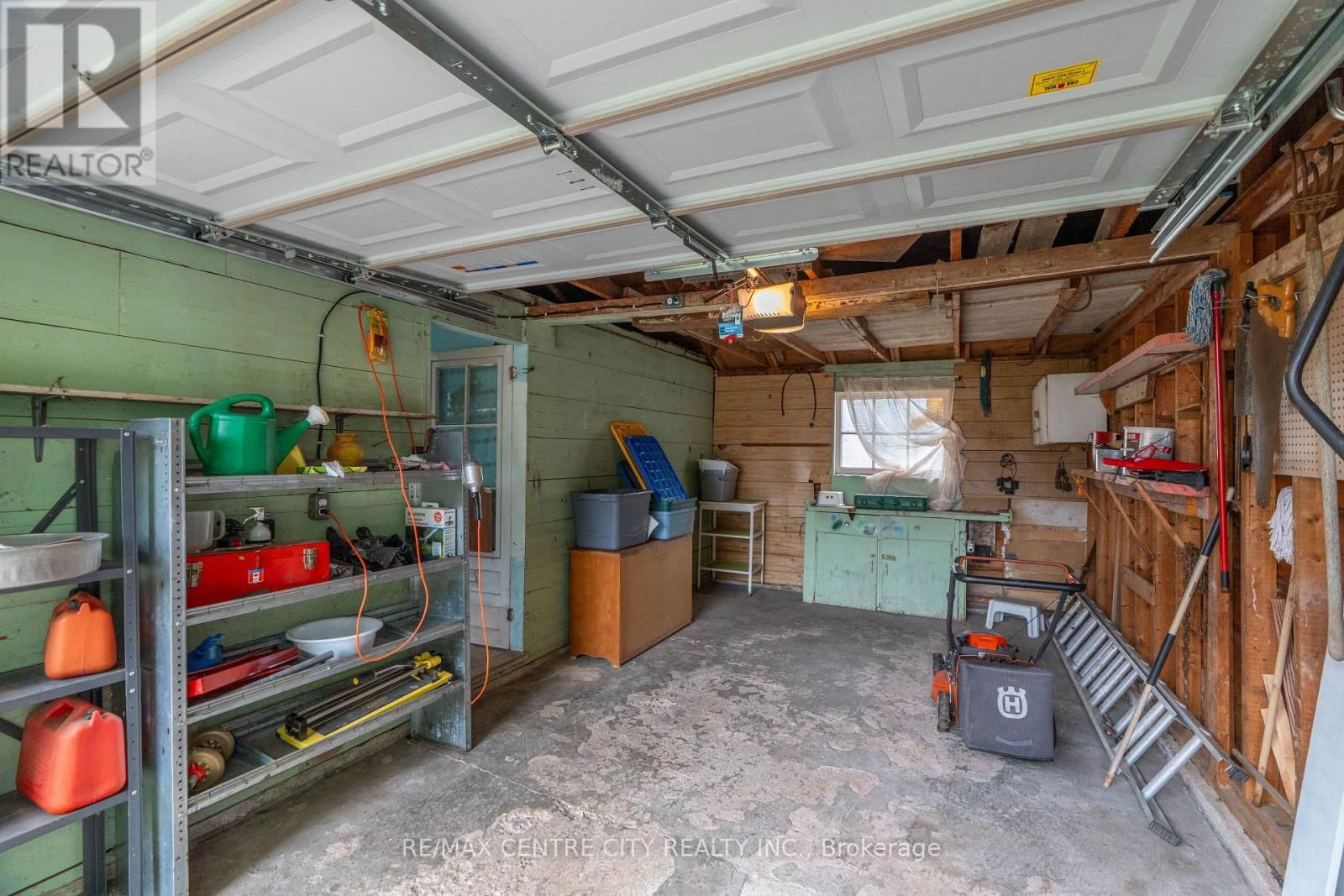 70 SCOTT STREET WEST Image 22