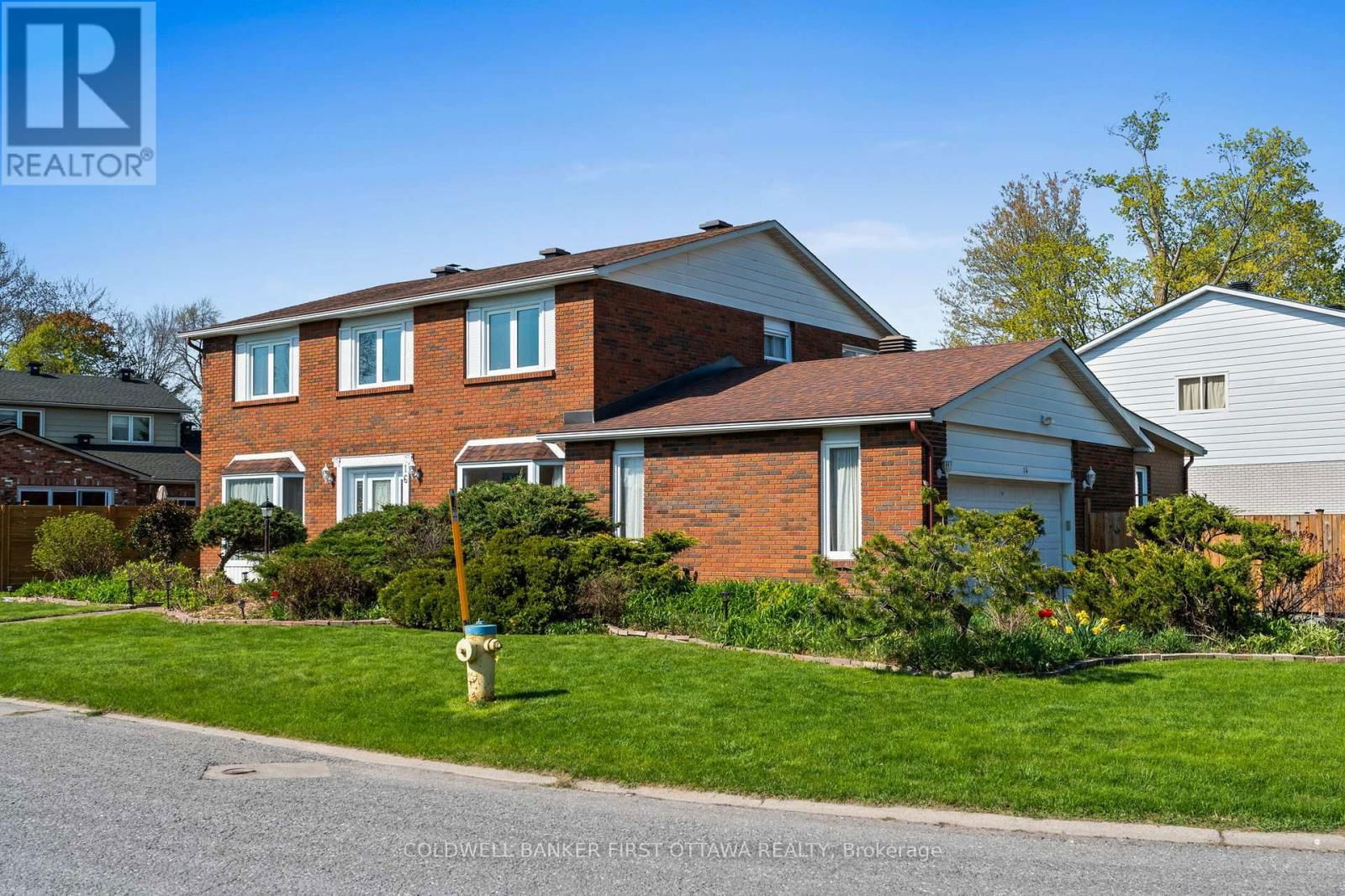 16 DENEWOOD CRESCENT Image 3