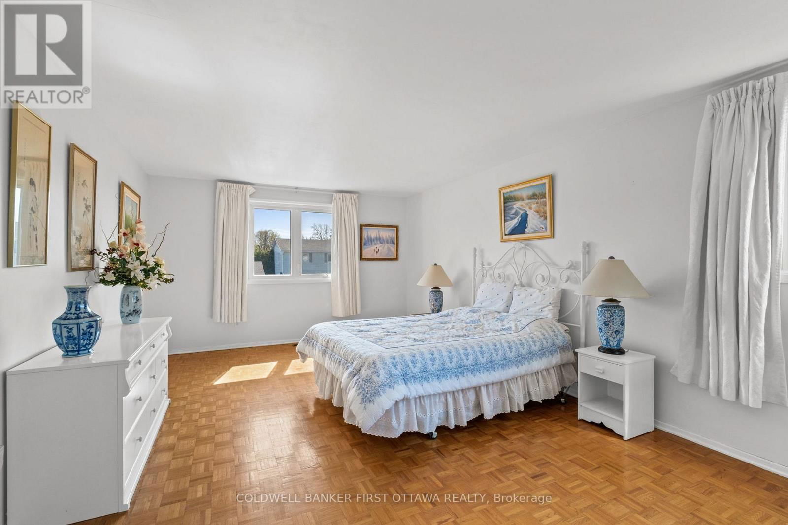 16 DENEWOOD CRESCENT Image 36