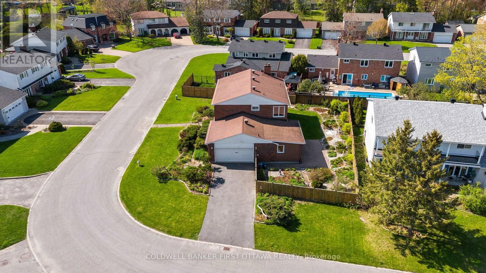 16 DENEWOOD CRESCENT Image 46