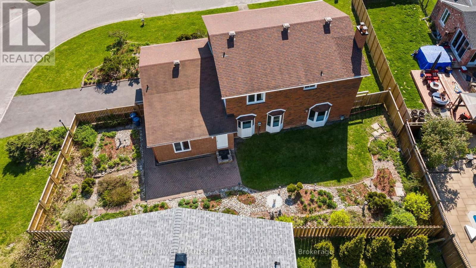 16 DENEWOOD CRESCENT Image 48