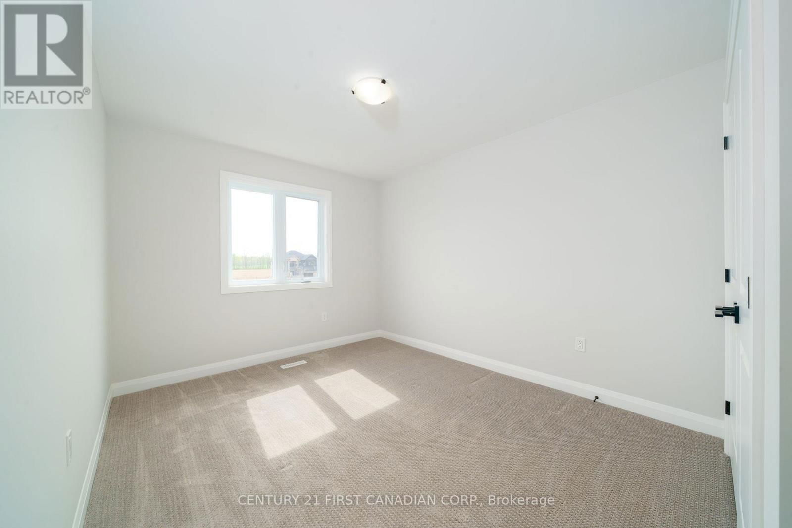 6 SHELDABREN STREET Image 18
