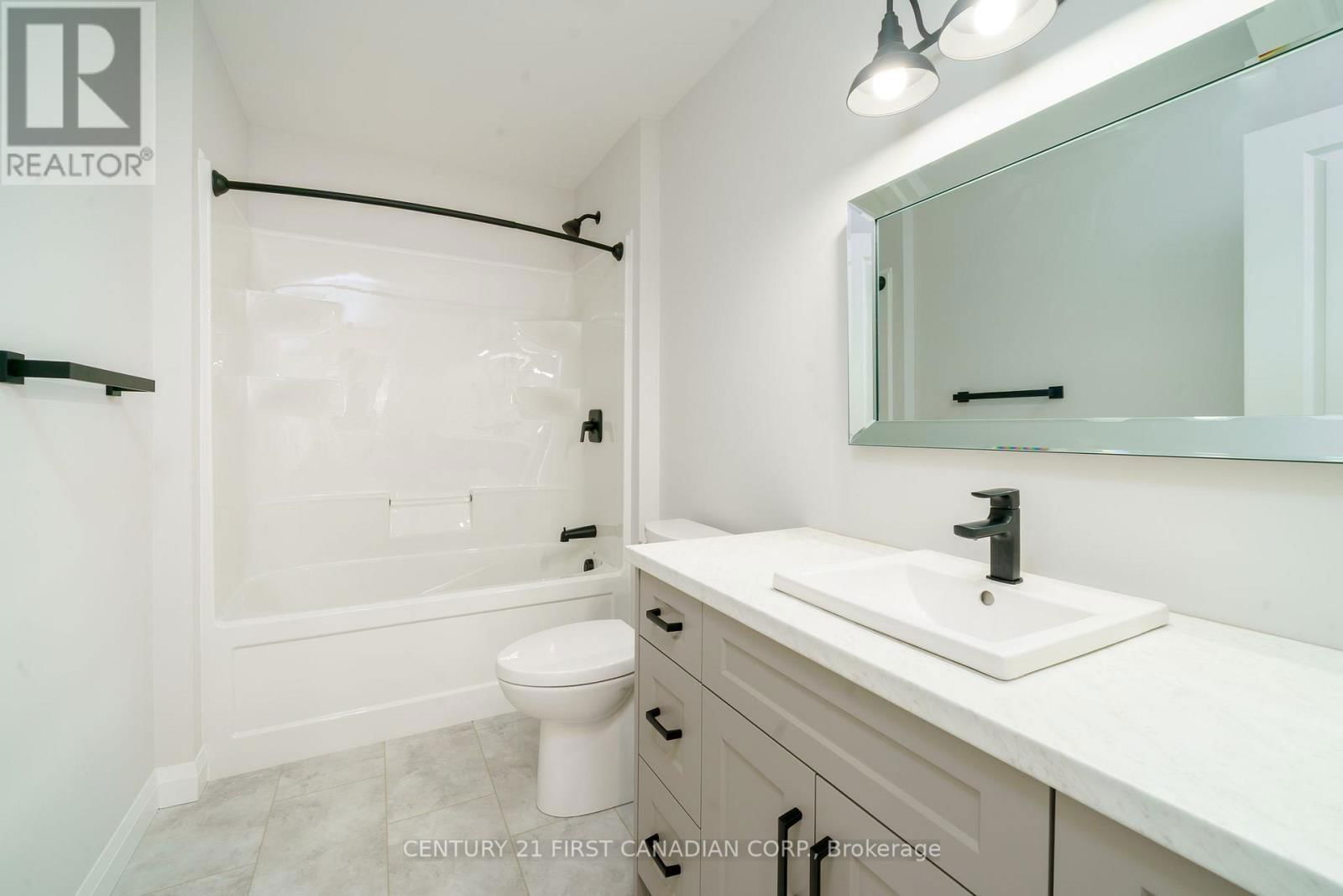 6 SHELDABREN STREET Image 22