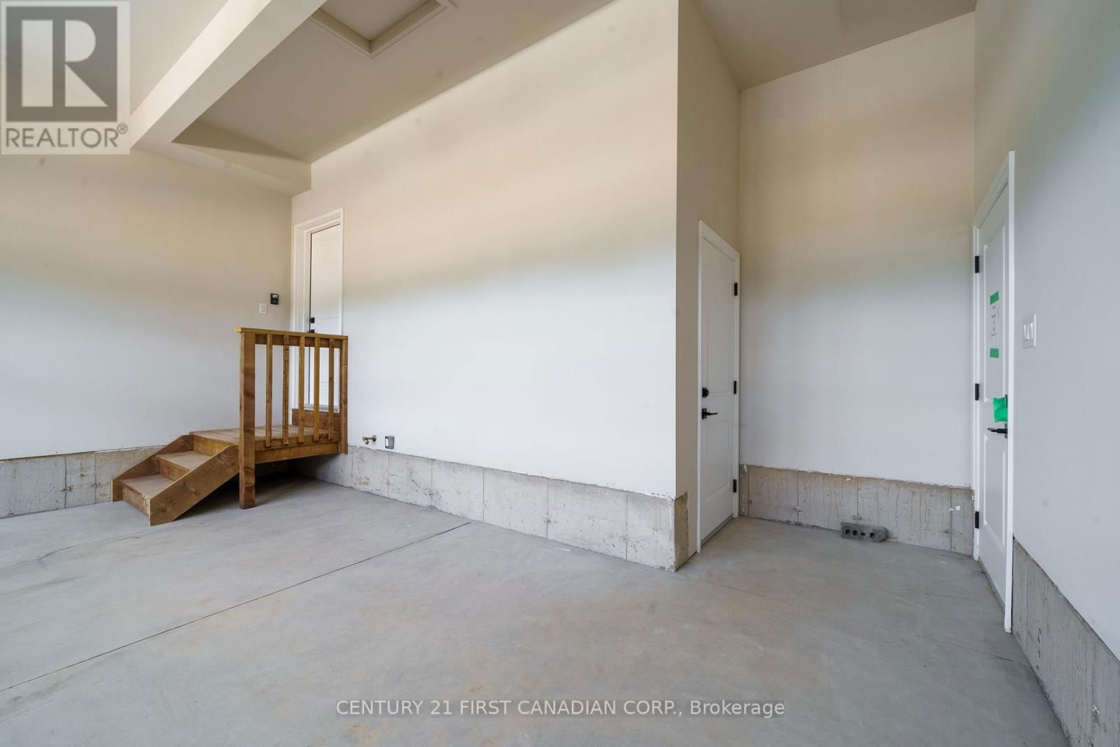 6 SHELDABREN STREET Image 23