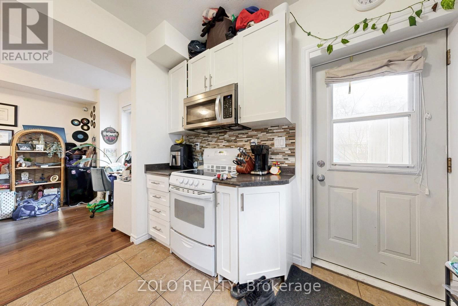 43 FORBES AVENUE Image 25
