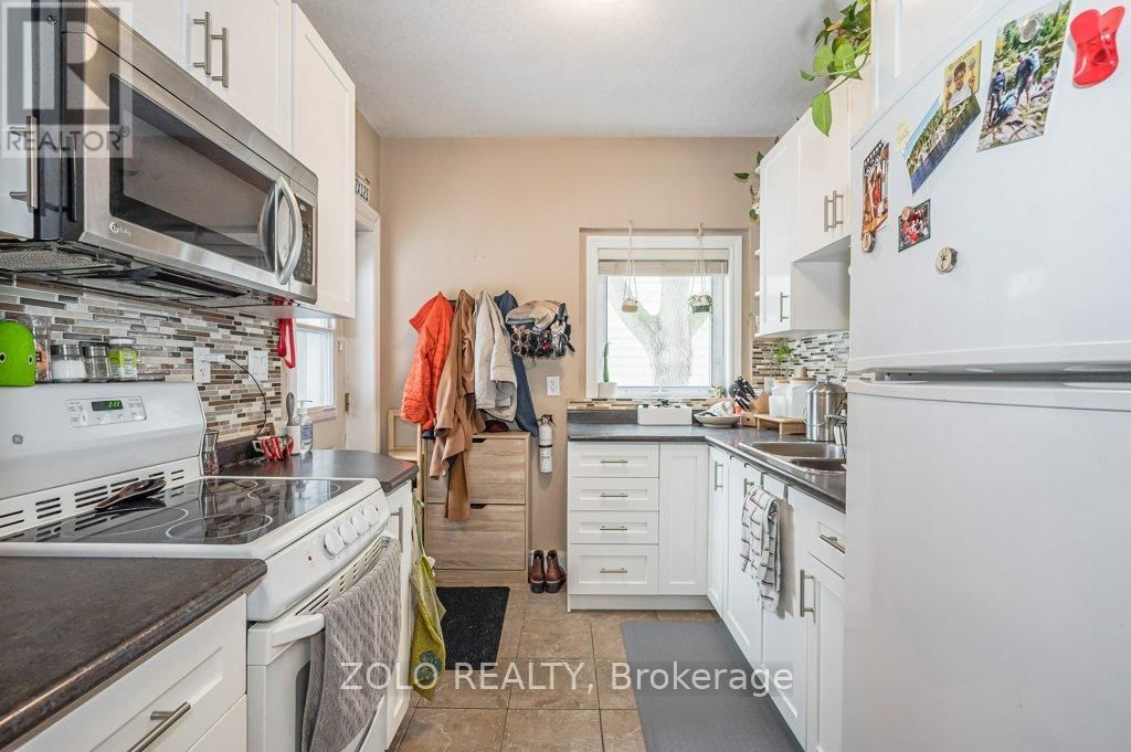 43 FORBES AVENUE Image 26