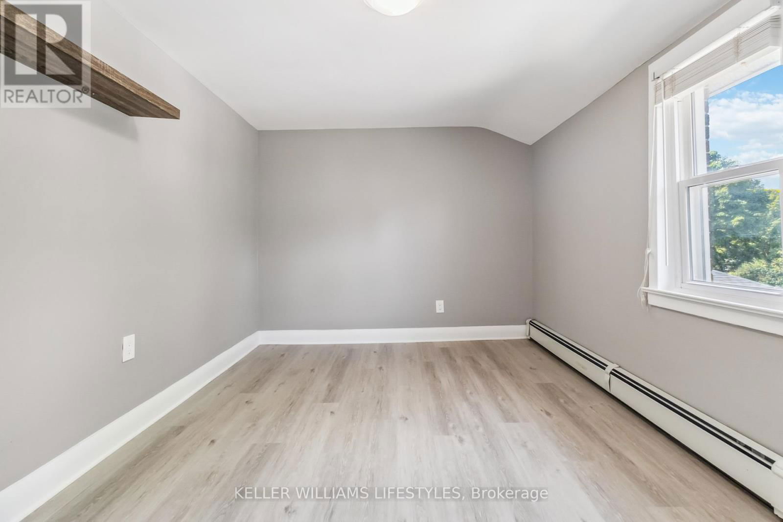 UPPER - 88 BRITANNIA AVENUE Image 13