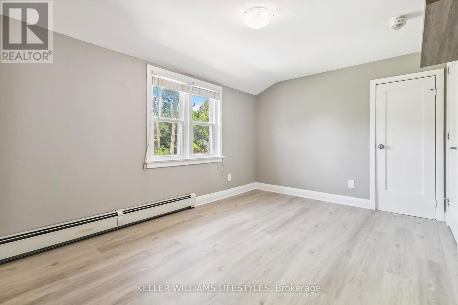 UPPER - 88 BRITANNIA AVENUE Image 14