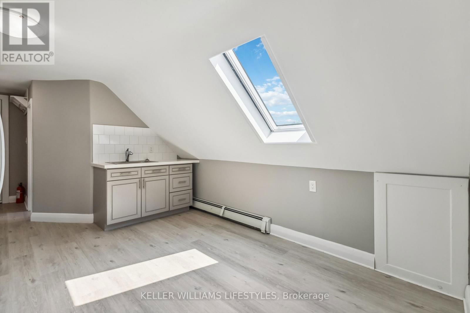 UPPER - 88 BRITANNIA AVENUE Image 21