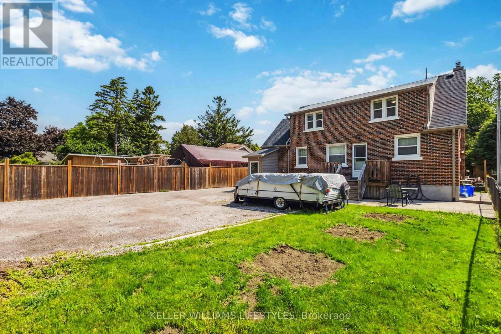 UPPER - 88 BRITANNIA AVENUE Image 30
