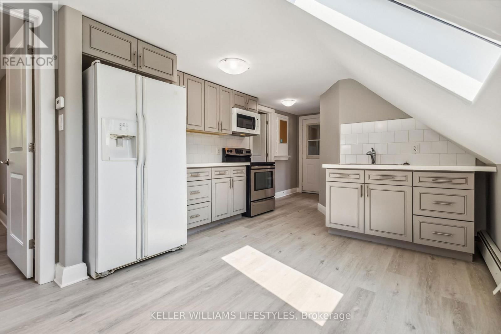 UPPER - 88 BRITANNIA AVENUE Image 6