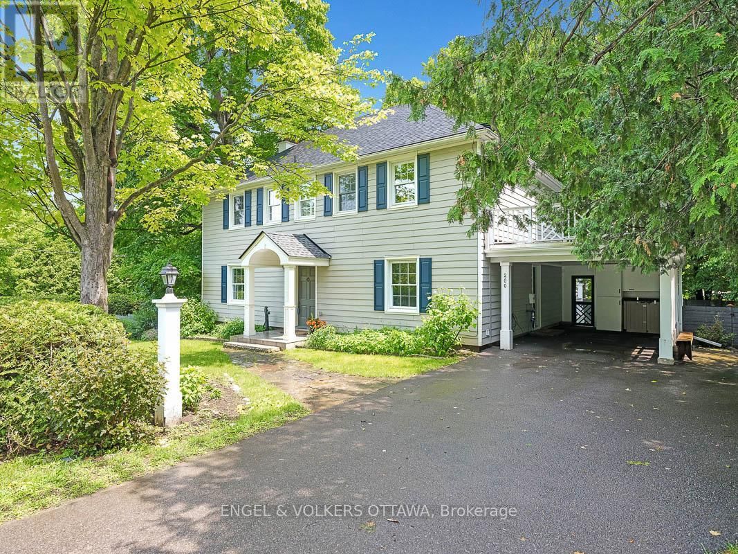 200 HOWICK STREET Image 2