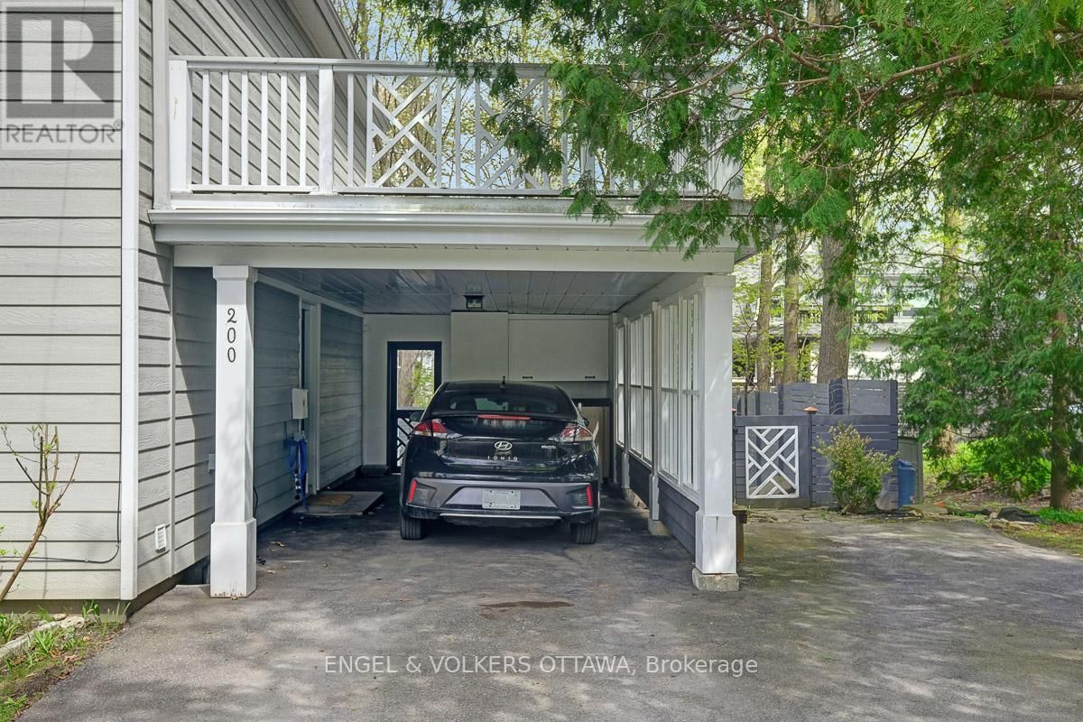 200 HOWICK STREET Image 48