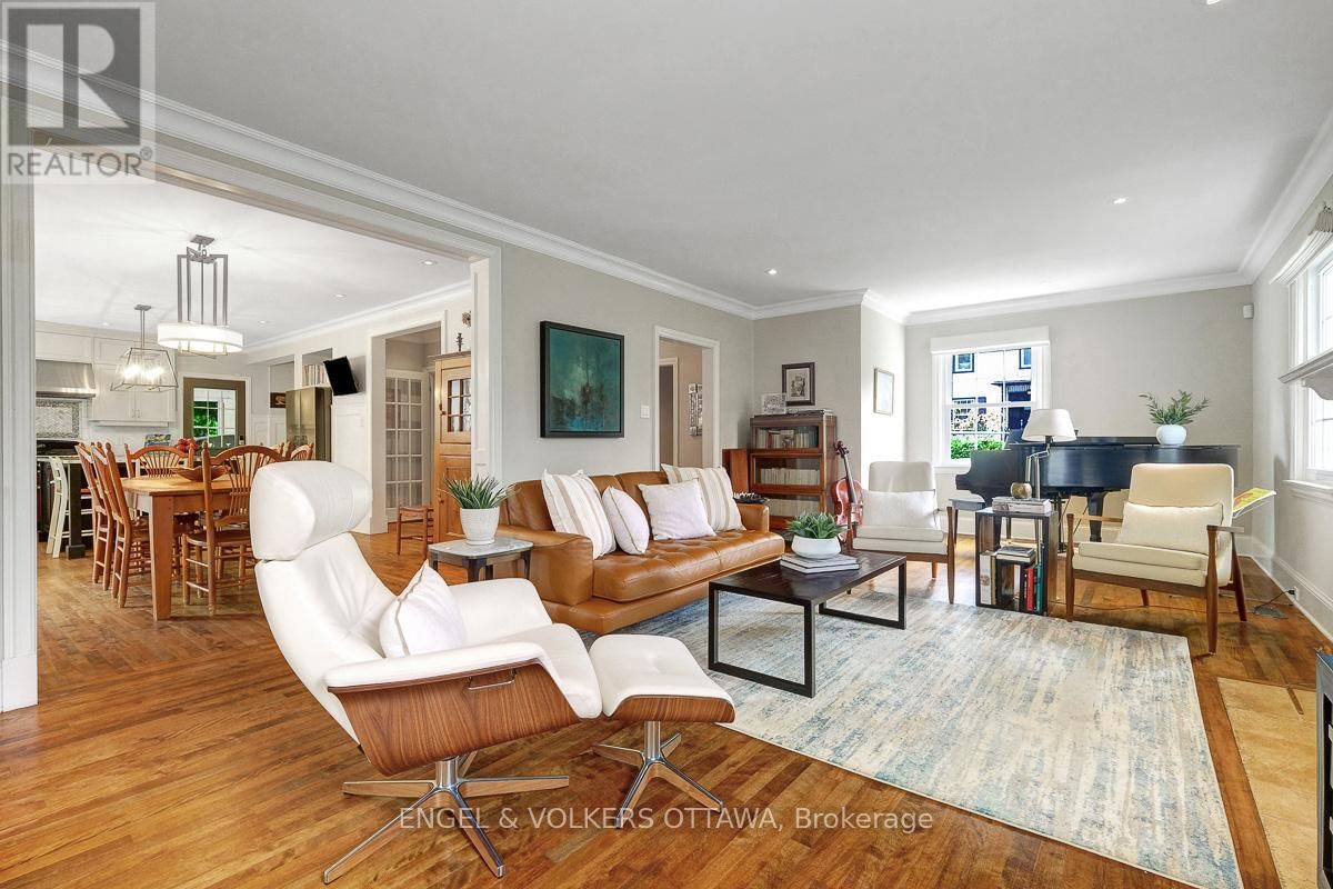 200 HOWICK STREET Image 7