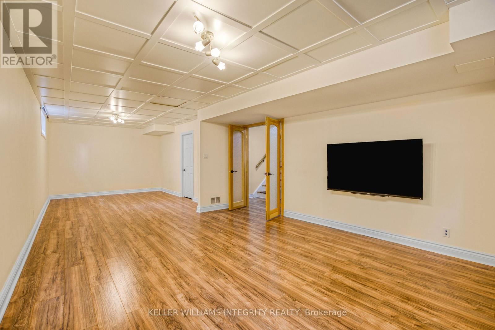714 MOONEYS BAY PLACE Image 24