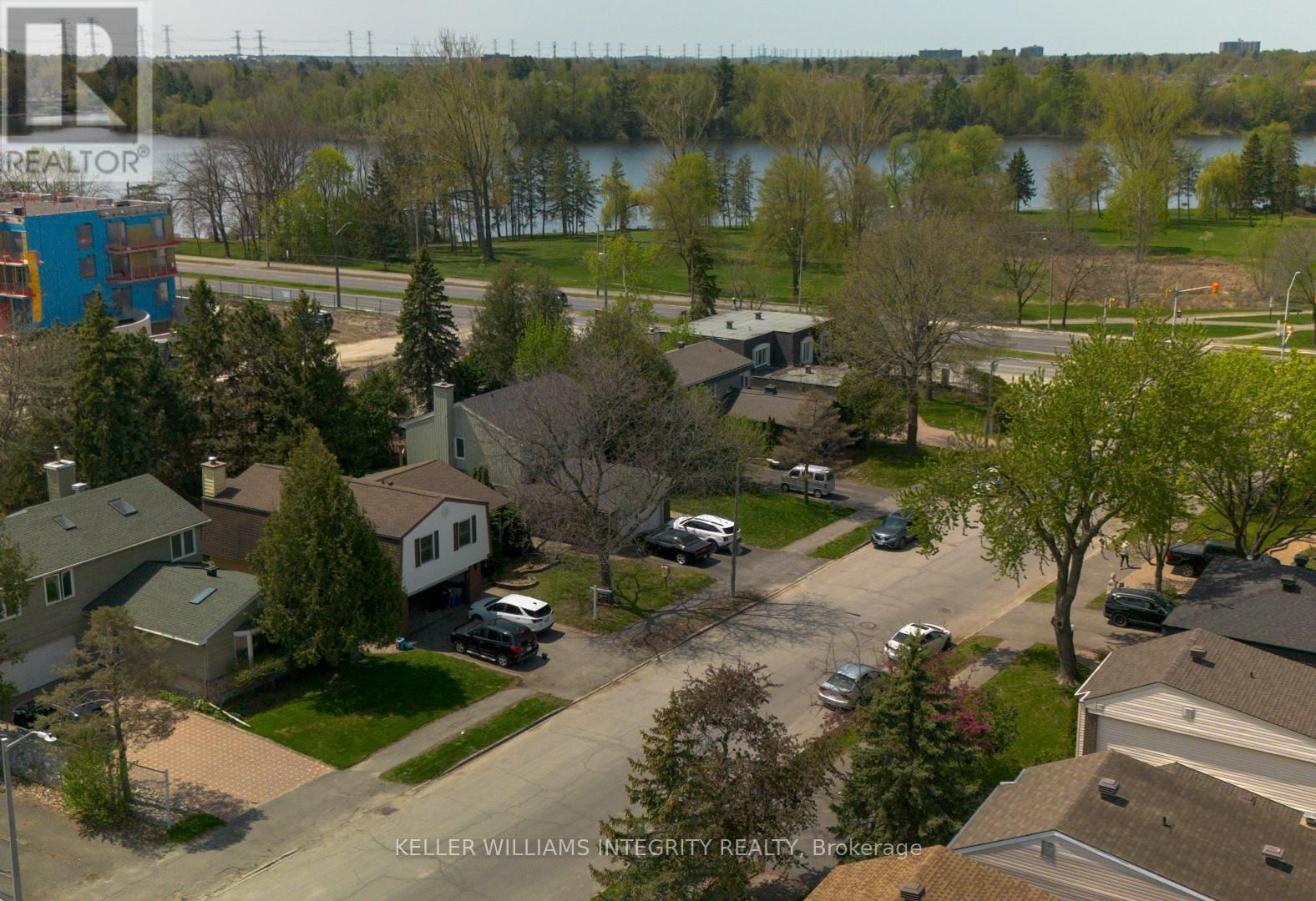 714 MOONEYS BAY PLACE Image 3