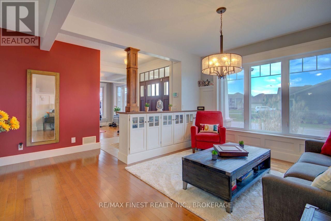 64 TESSA BOULEVARD Image 12