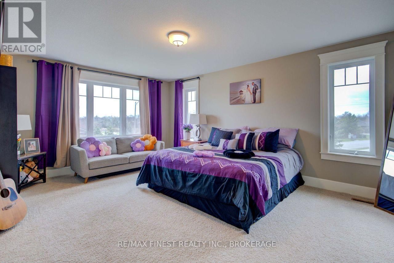 64 TESSA BOULEVARD Image 28