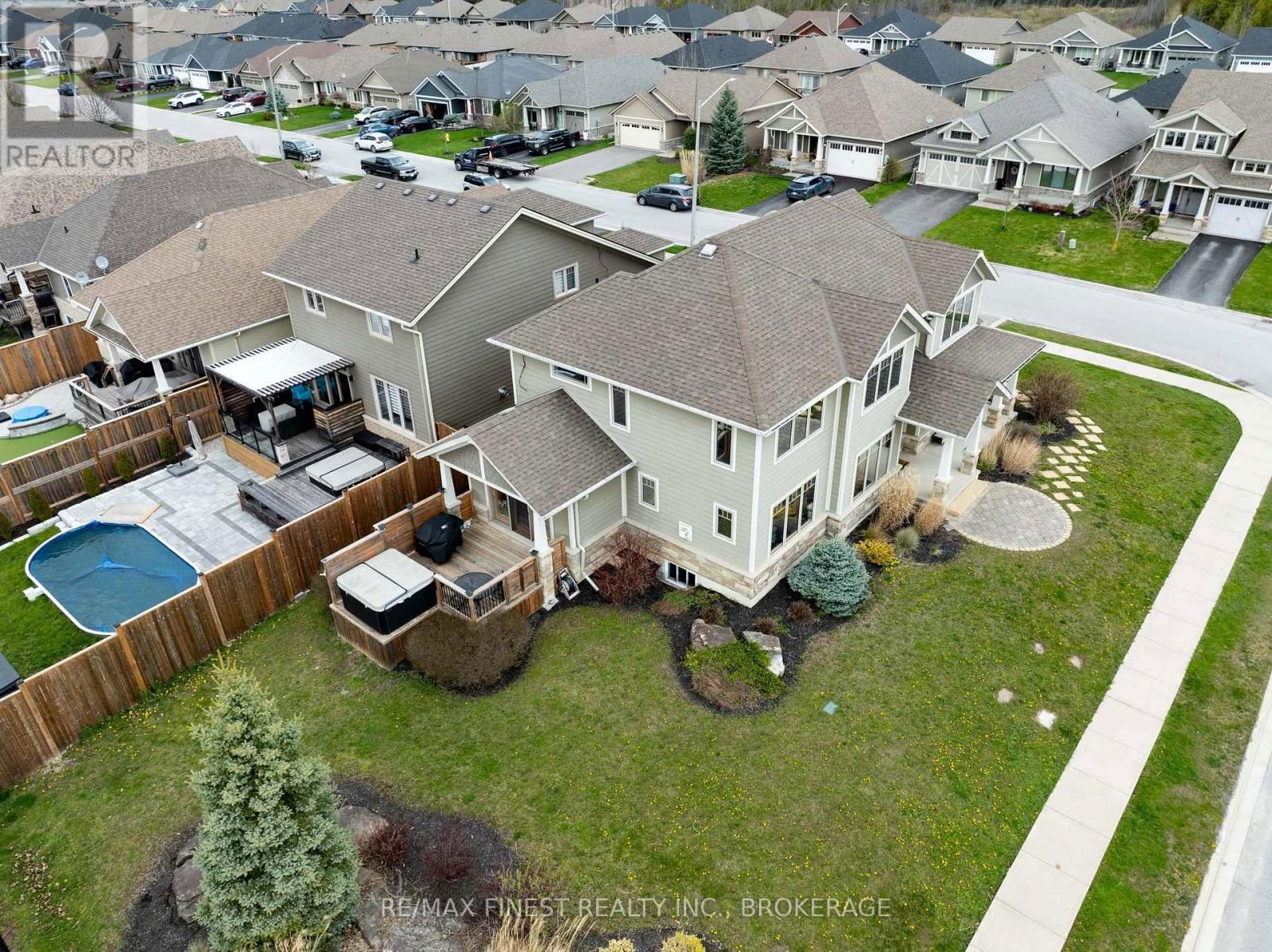 64 TESSA BOULEVARD Image 3