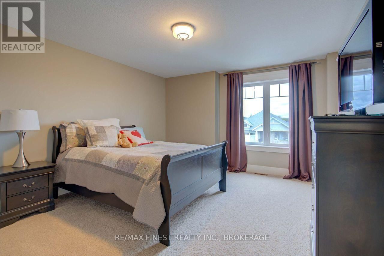64 TESSA BOULEVARD Image 42