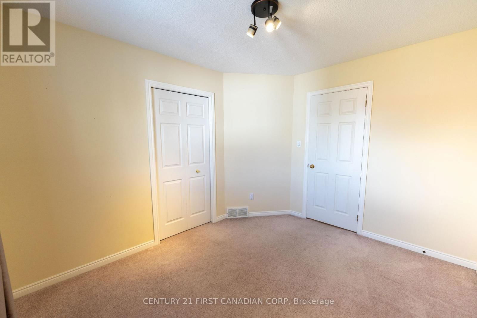 27 GOLFVIEW CRESCENT Image 23
