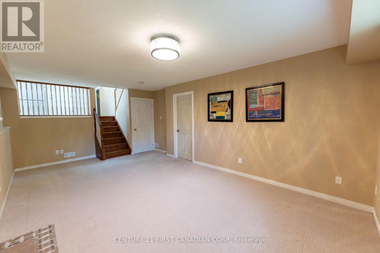 27 GOLFVIEW CRESCENT Image 25