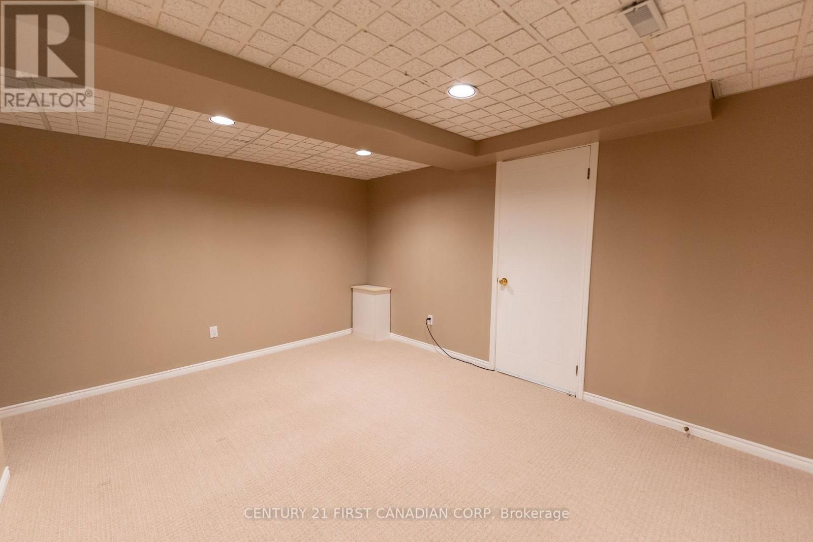 27 GOLFVIEW CRESCENT Image 30