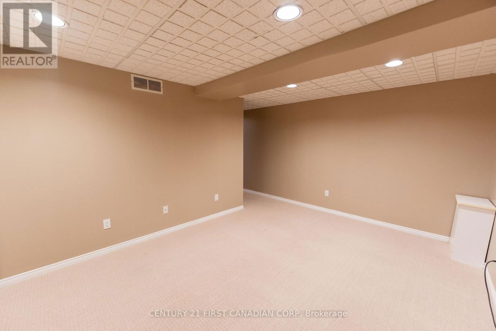 27 GOLFVIEW CRESCENT Image 31