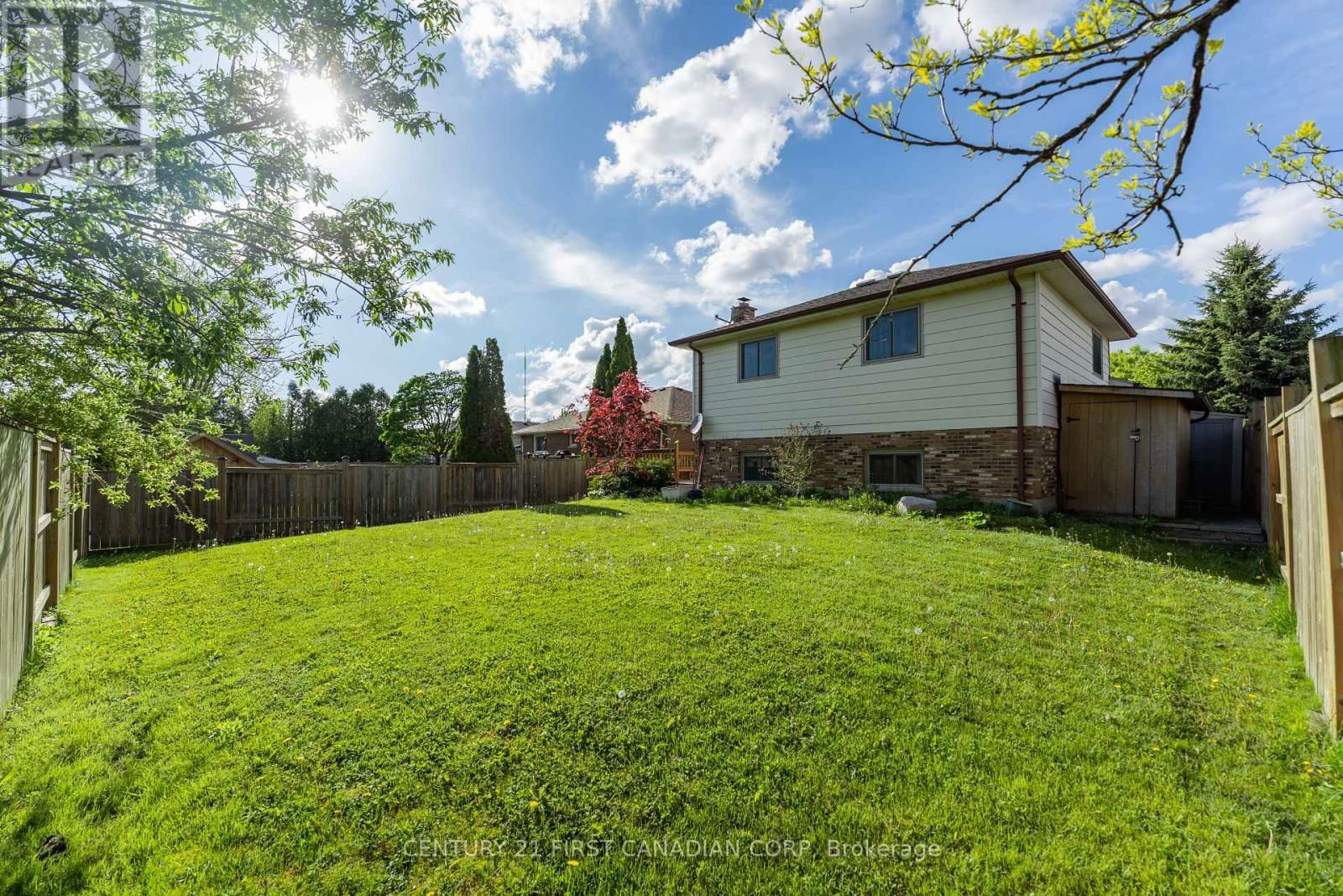 27 GOLFVIEW CRESCENT Image 45