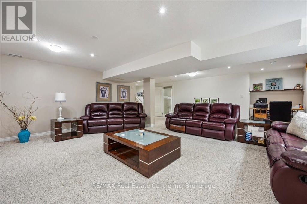 758 WILLOW ROAD Image 32