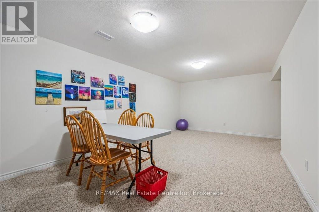 758 WILLOW ROAD Image 38