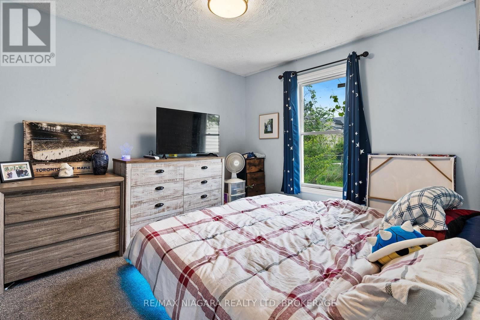 4395 FIFTH AVENUE Image 10