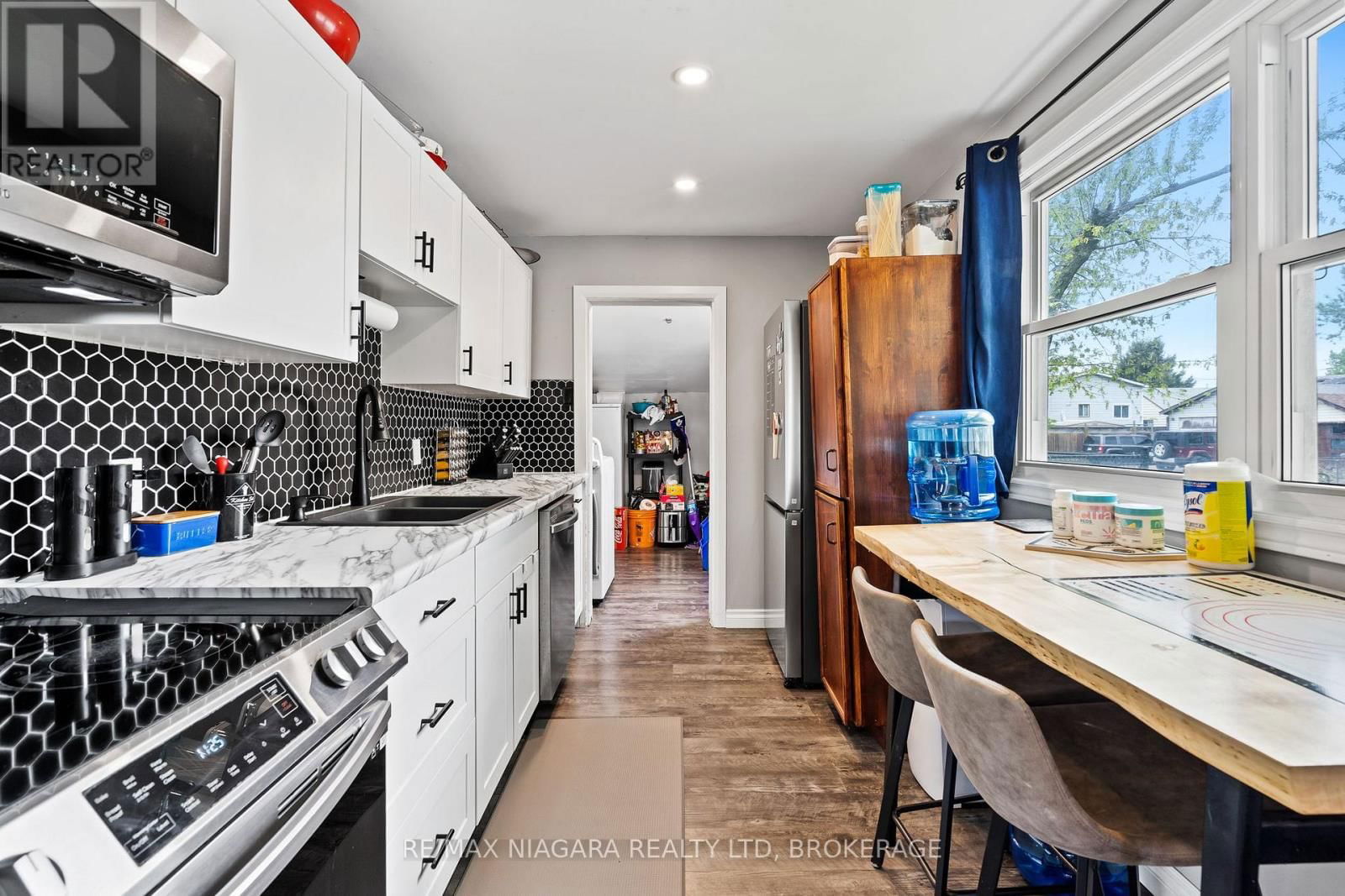 4395 FIFTH AVENUE Image 13