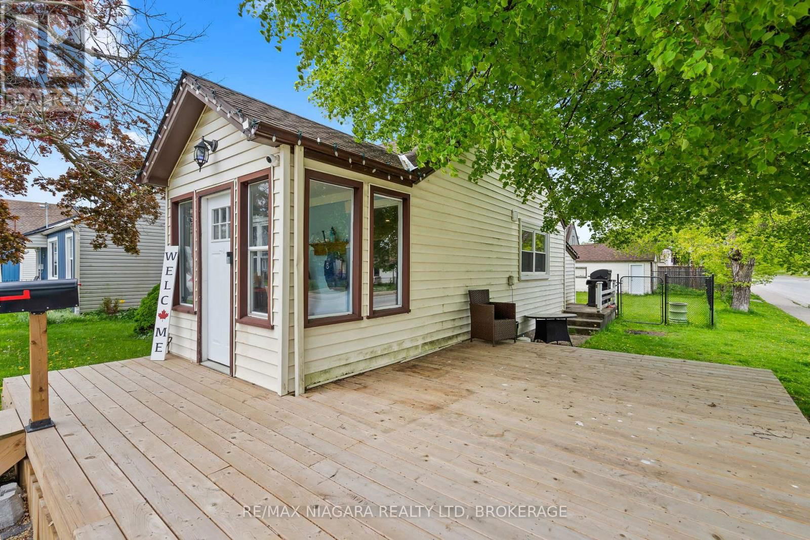 4395 FIFTH AVENUE Image 4
