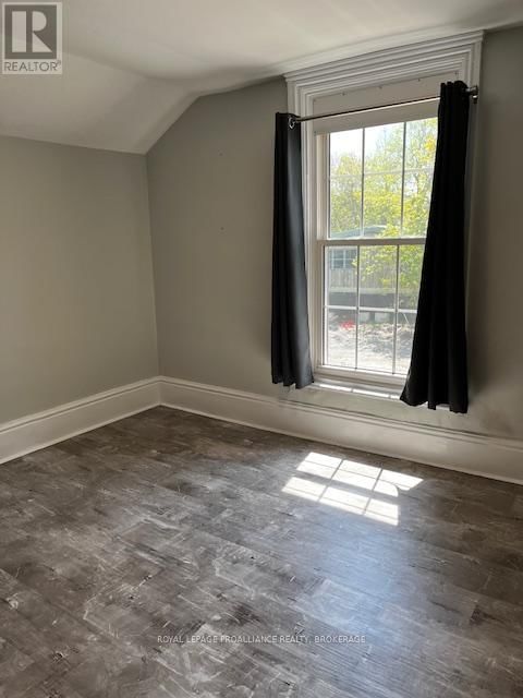 396 JOHNSON STREET Image 16