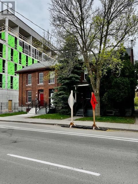 396 JOHNSON STREET Image 20