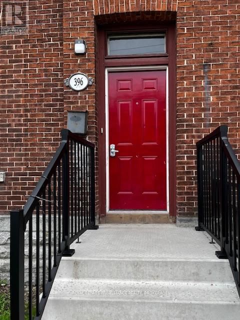 396 JOHNSON STREET Image 4