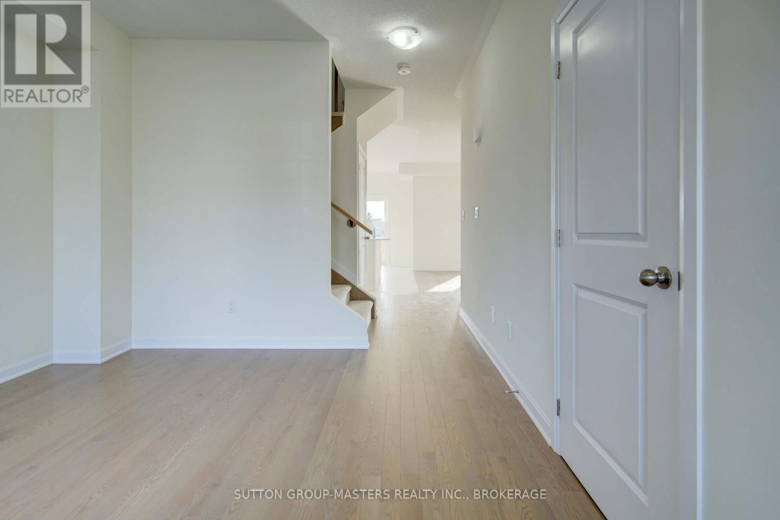 54 GOLF LINKS DRIVE Image 10