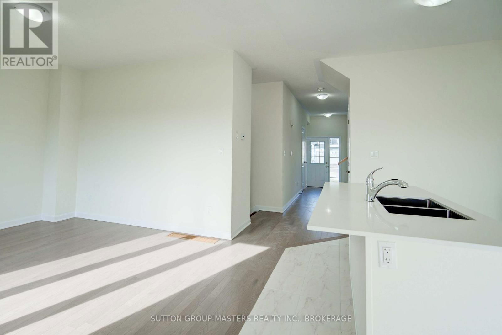 54 GOLF LINKS DRIVE Image 11